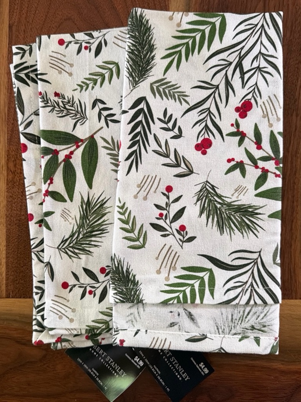 Holiday Pine & Berry Kitchen Towels - White & Green